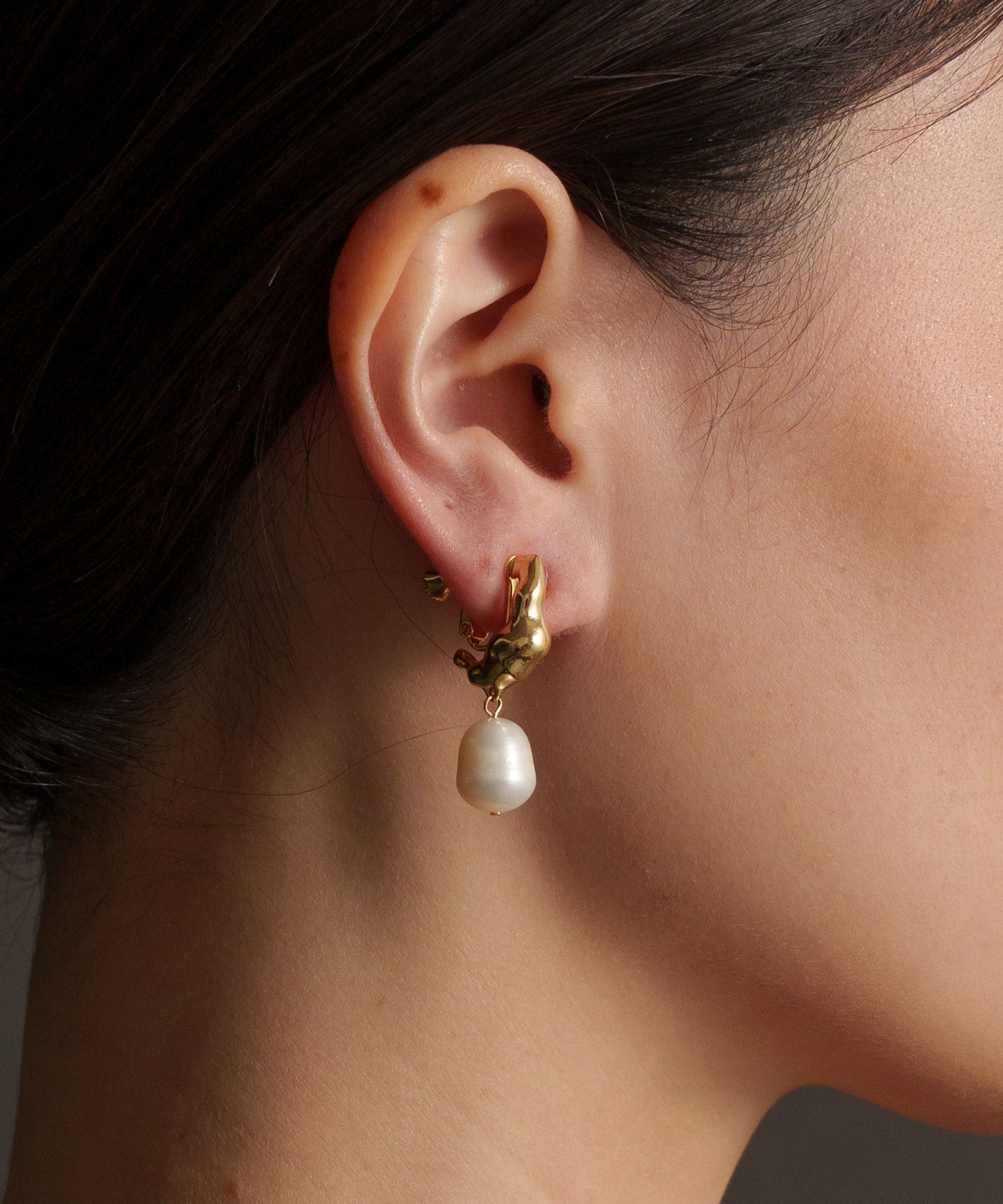 パールライクスウェイイヤリング【Gold】