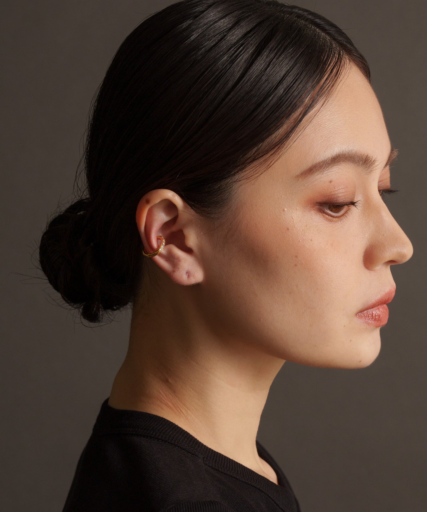 ストーン付きスモールイヤーカフ【Gold】