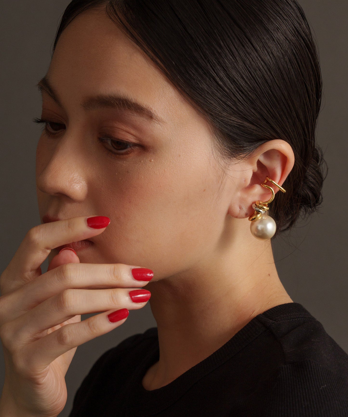 パールライクツイストイヤーカフ	【Gold】