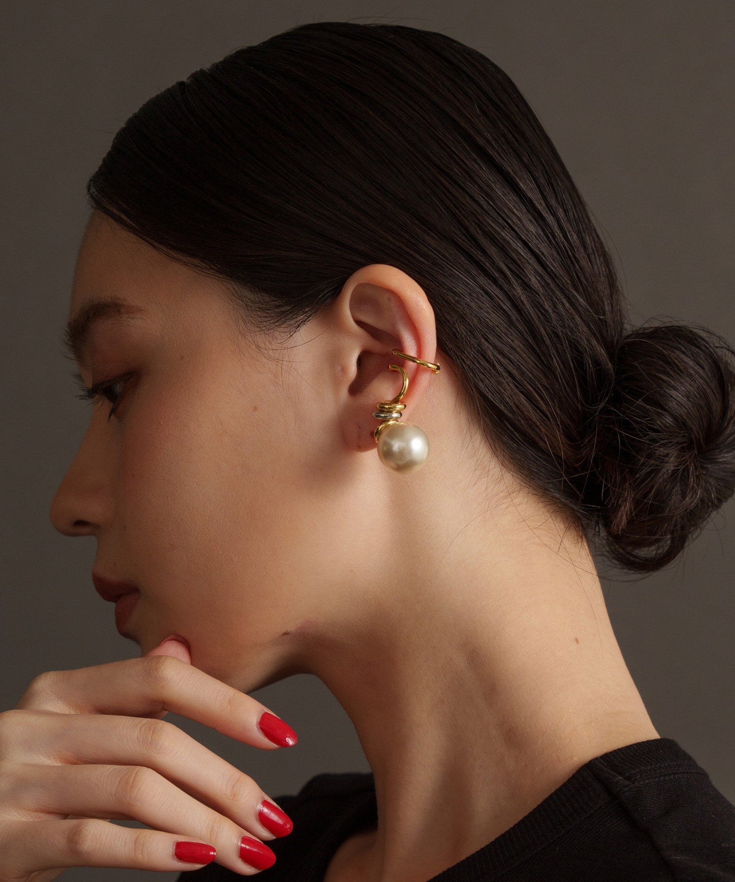 パールライクツイストイヤーカフ	【Gold】