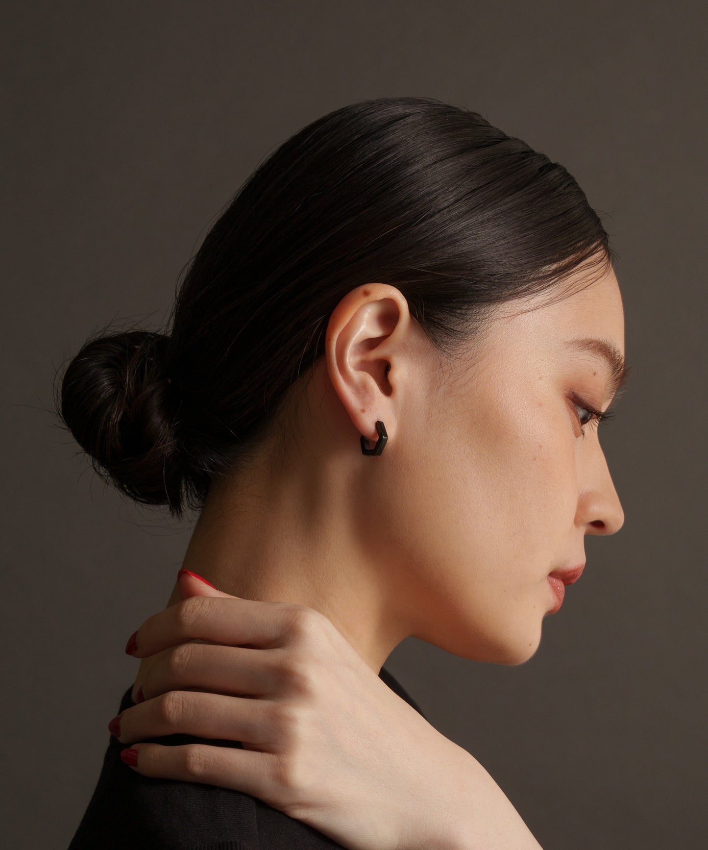 アンギュラーピアス【Black】