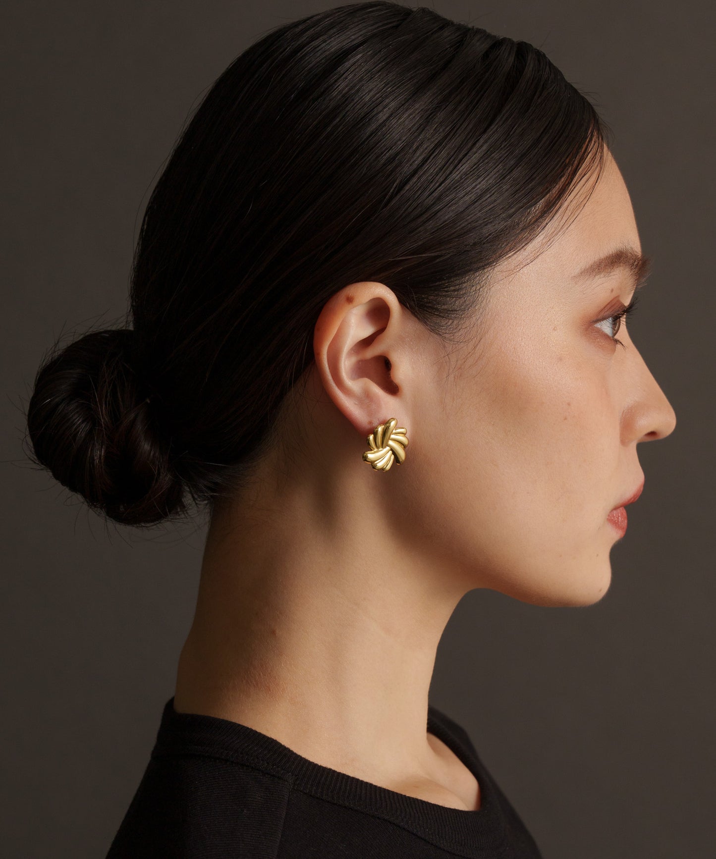 フラワーモチーフピアス【Gold】