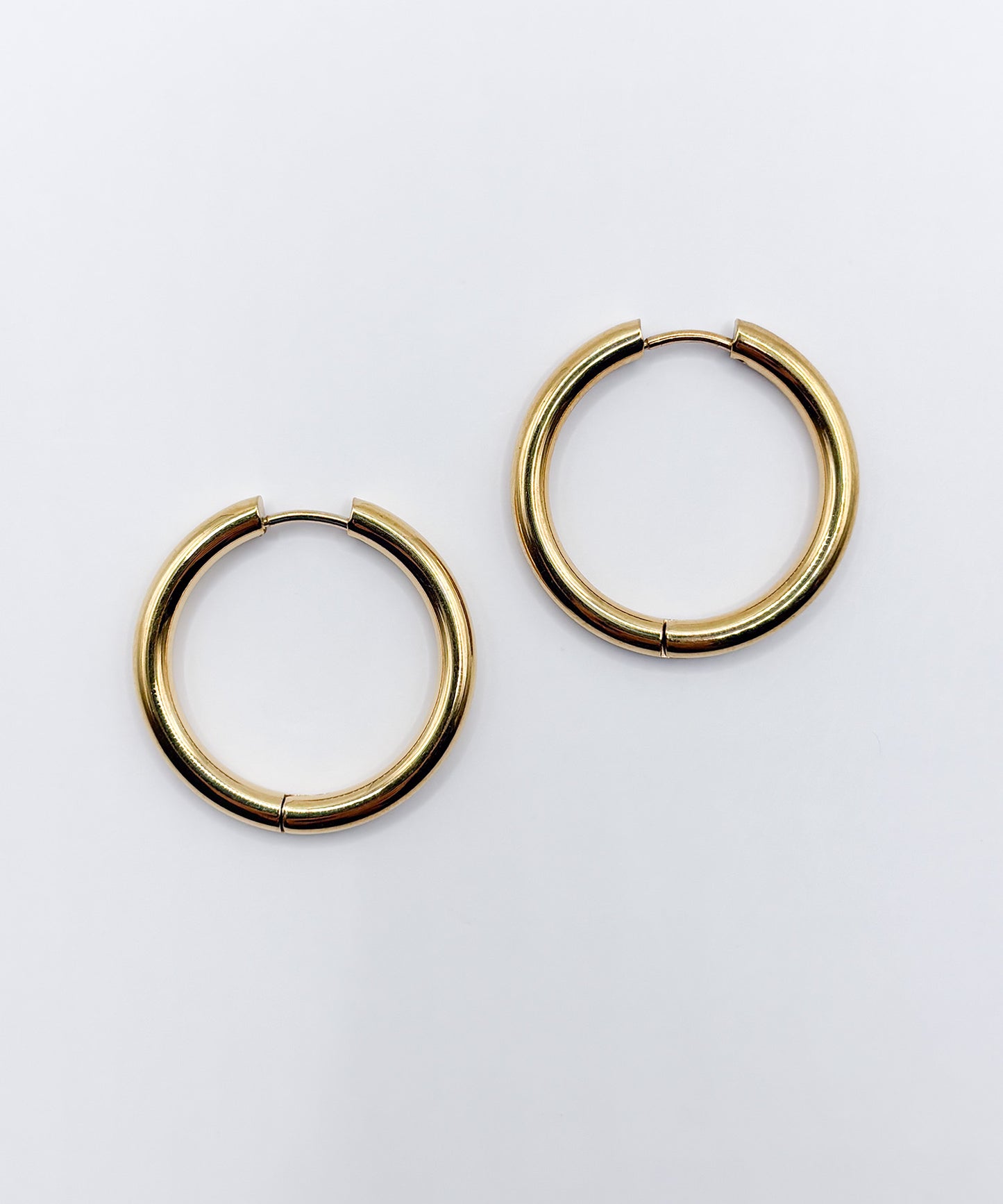 サークルチューブピアス【Gold】