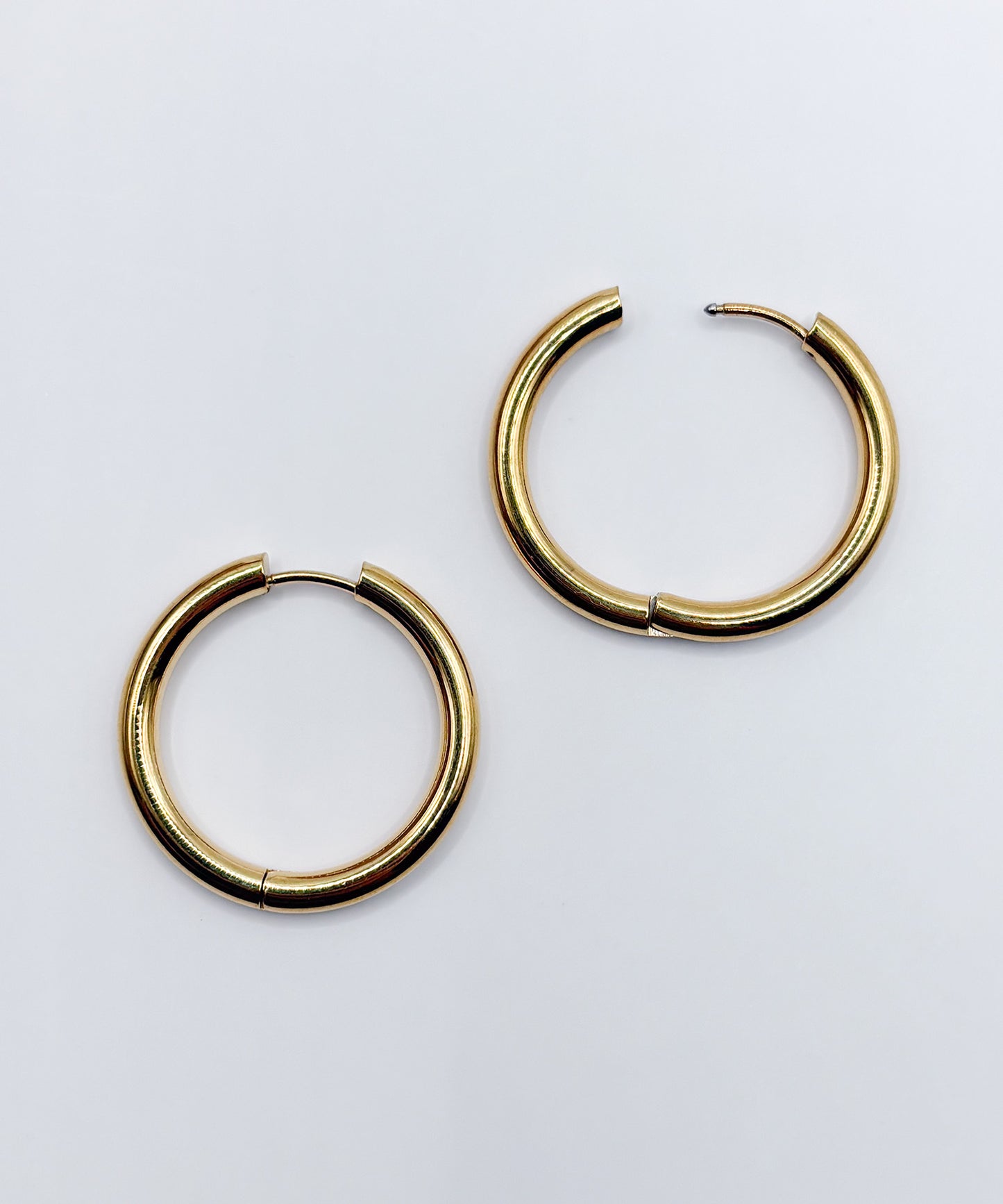 サークルチューブピアス【Gold】