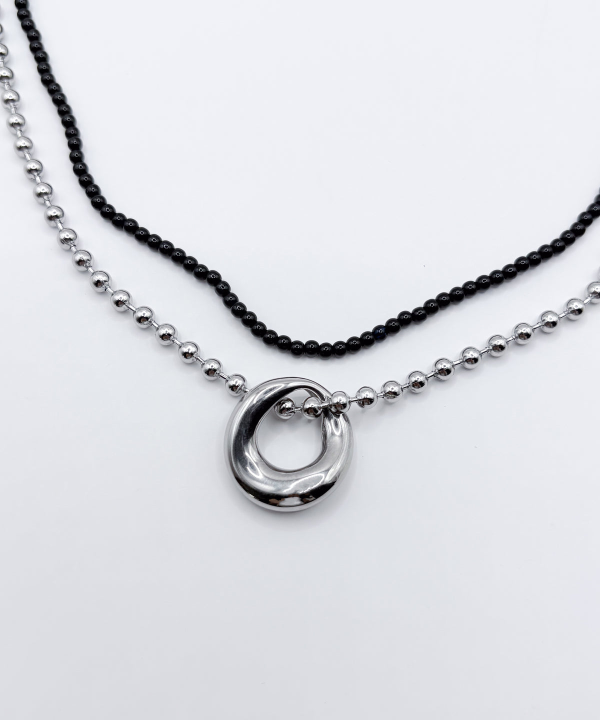 Blackビーズボールチェーンネックレス【Silver】
