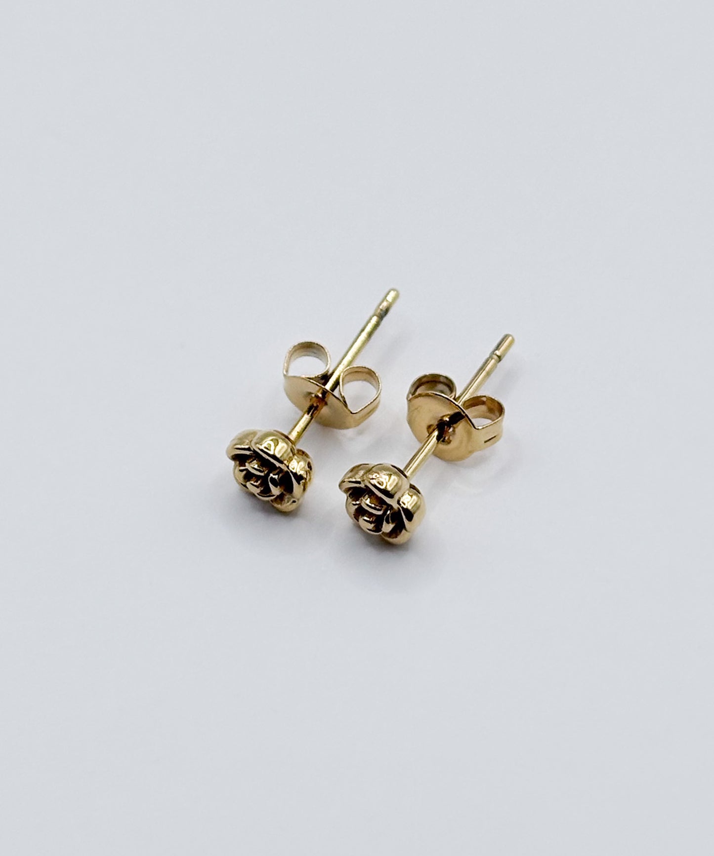 ローズモチーフピアス【Gold】