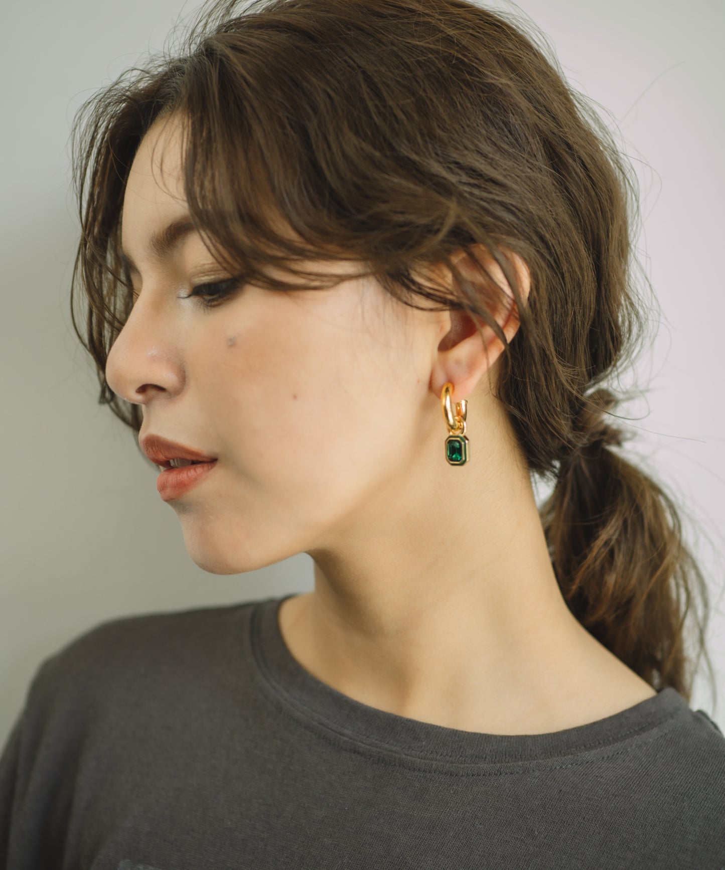 スクエアストーンヴィンテージピアス	【Gold×Green】