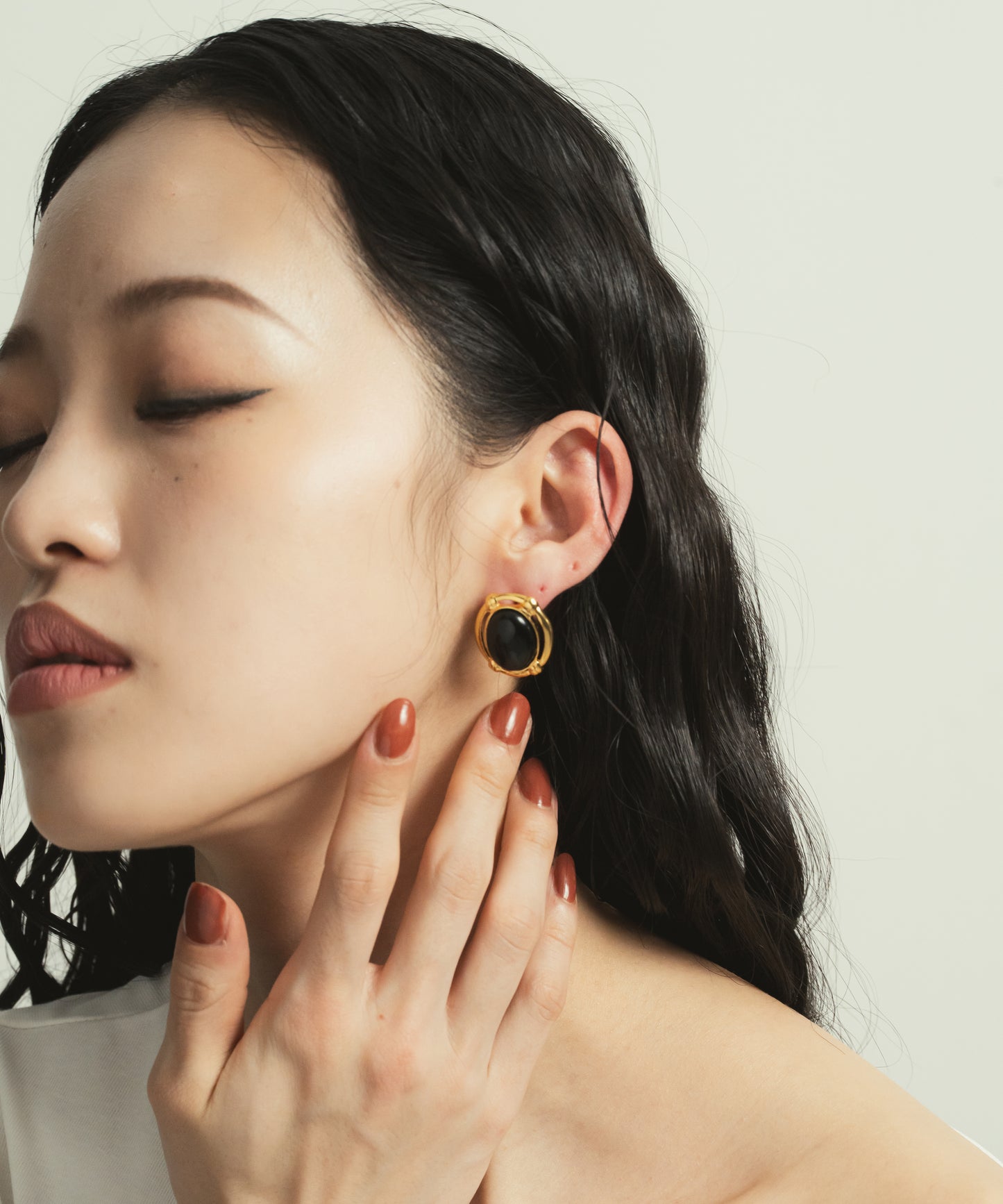 ストーンヴィンテージピアス【Black】