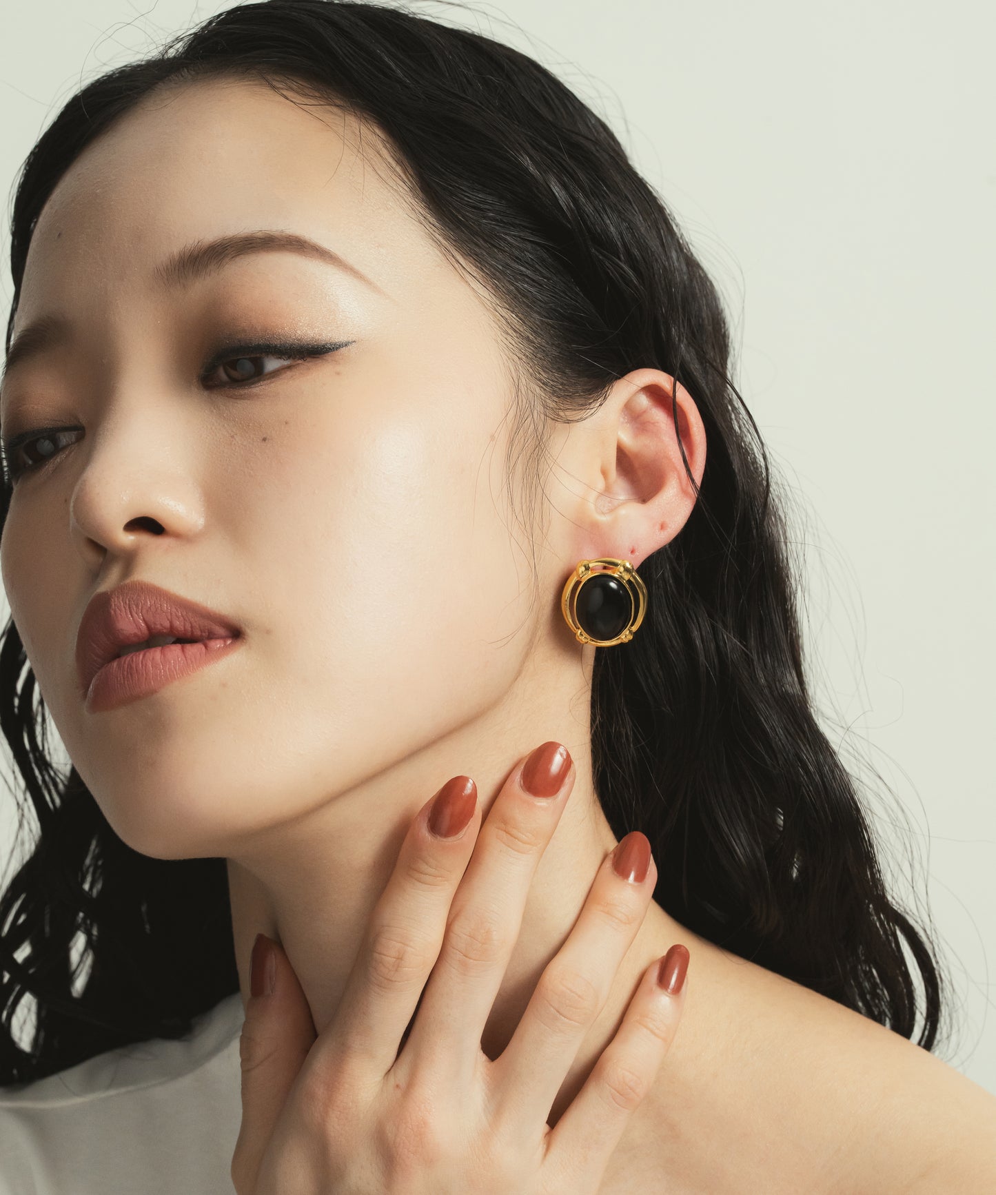 ストーンヴィンテージピアス【Black】